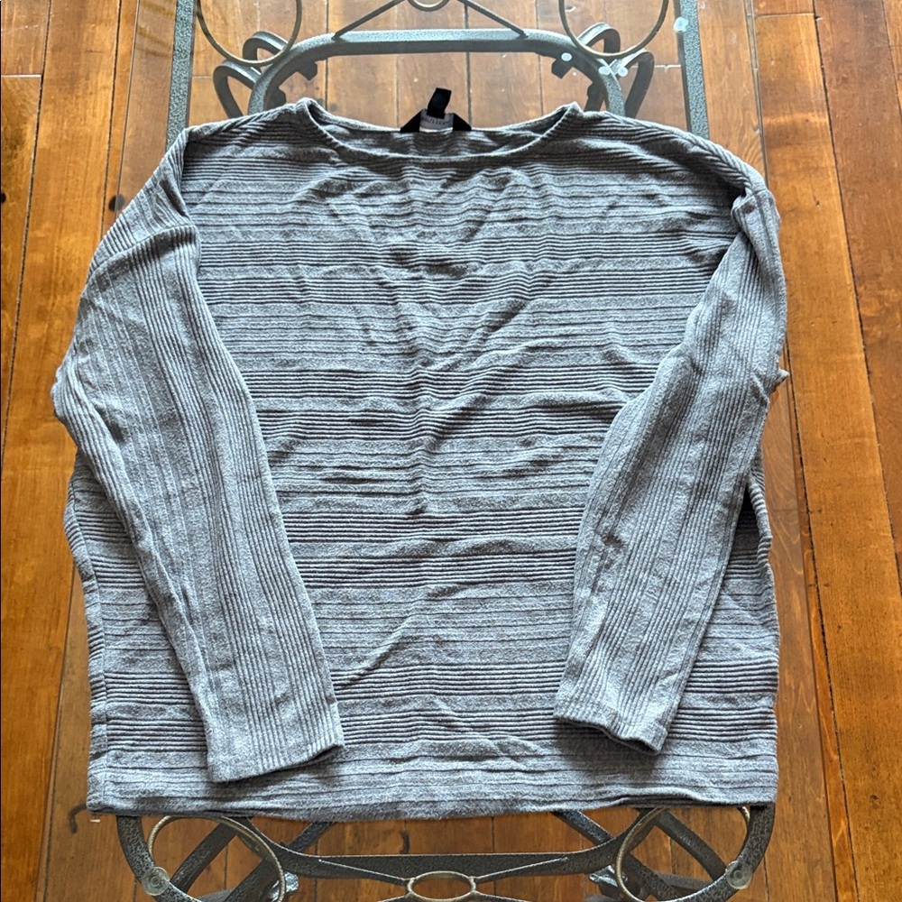 Simply Vera Vera Wang Gray Striped Top